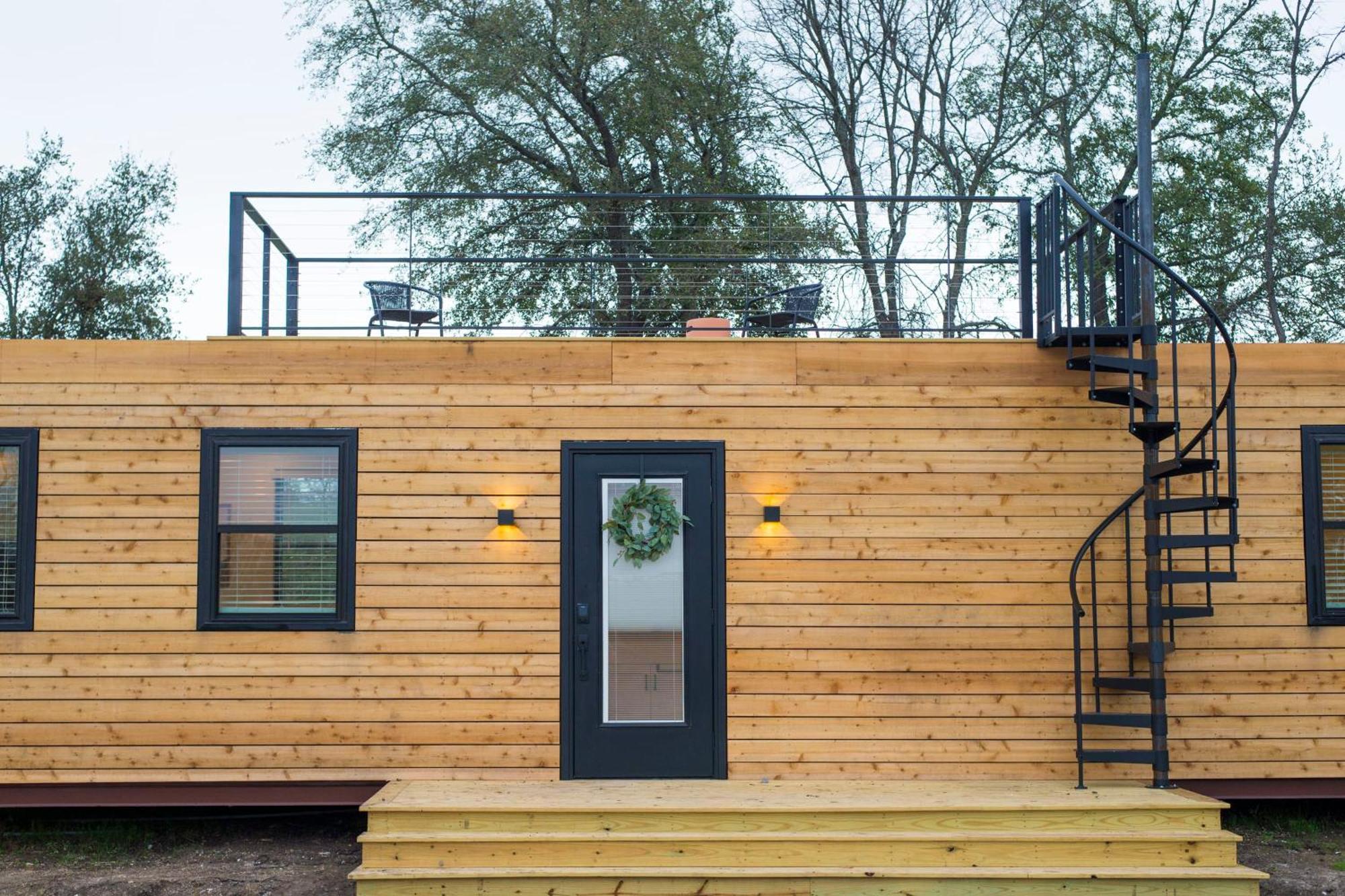 Container Home With Rooftop Views And Pickleball-Pecan Grove Bellmead Exterior foto