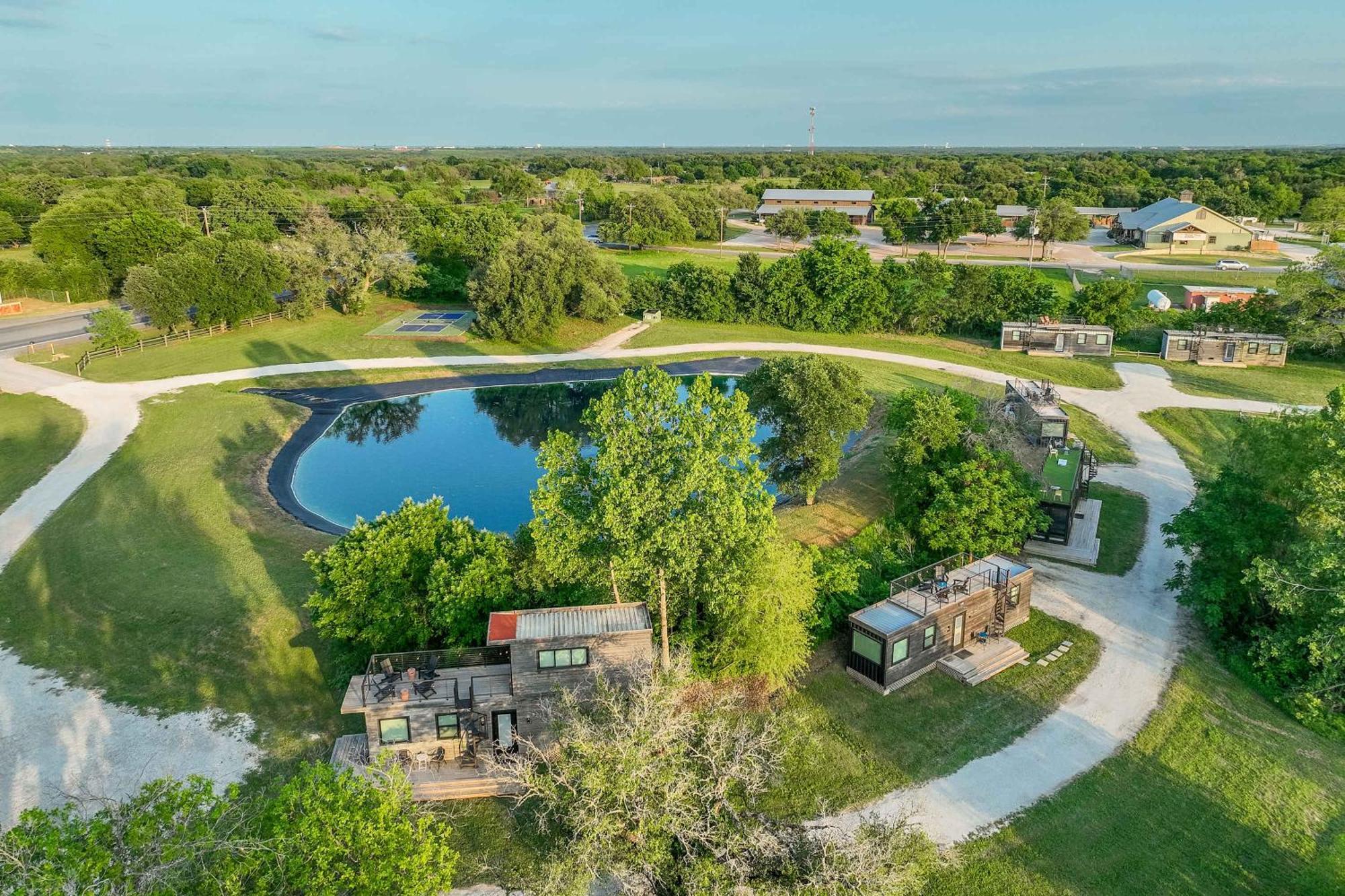 Container Home With Rooftop Views And Pickleball-Pecan Grove Bellmead Exterior foto